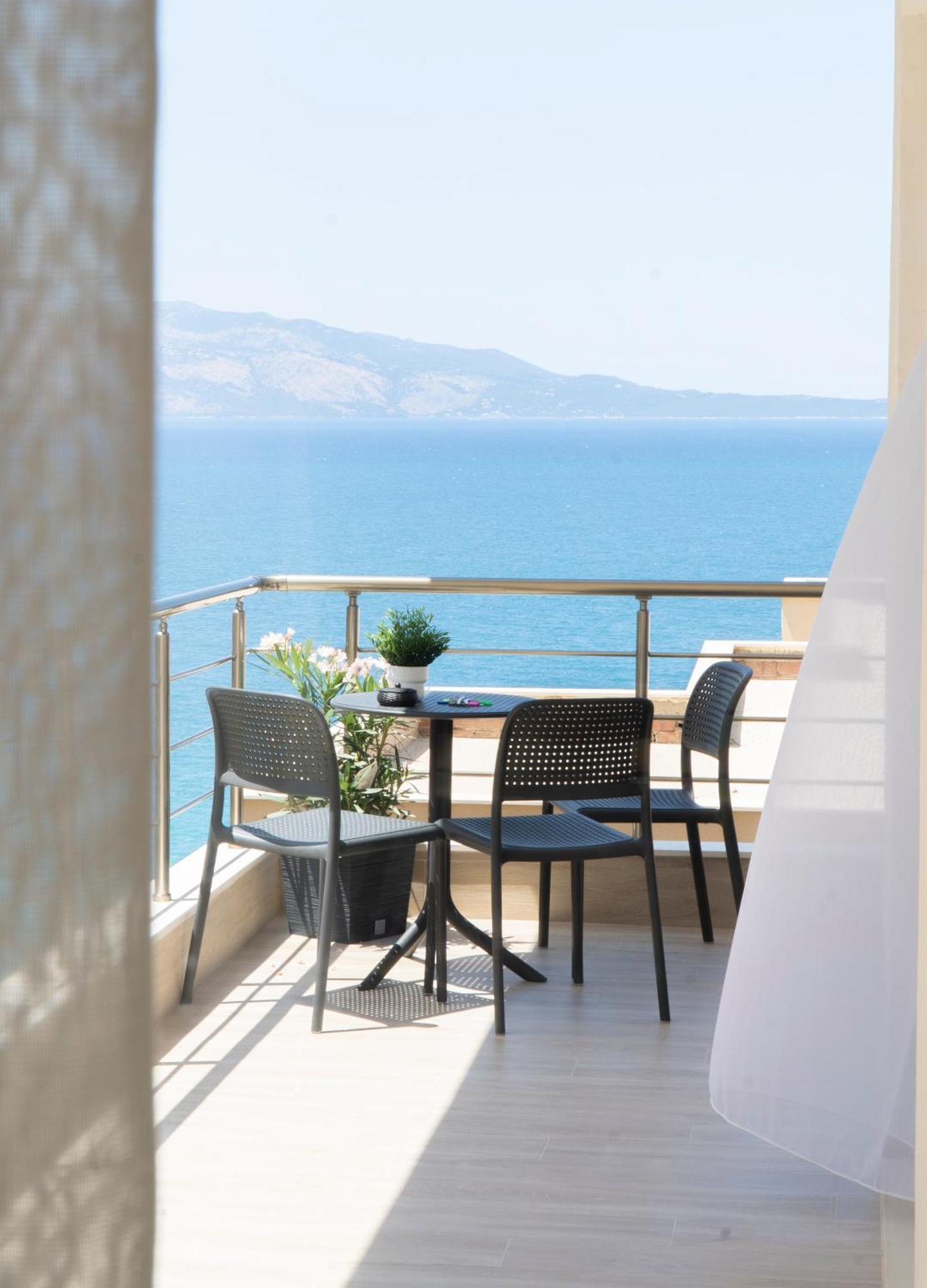 Mateo Apartments Sarandë Buitenkant foto